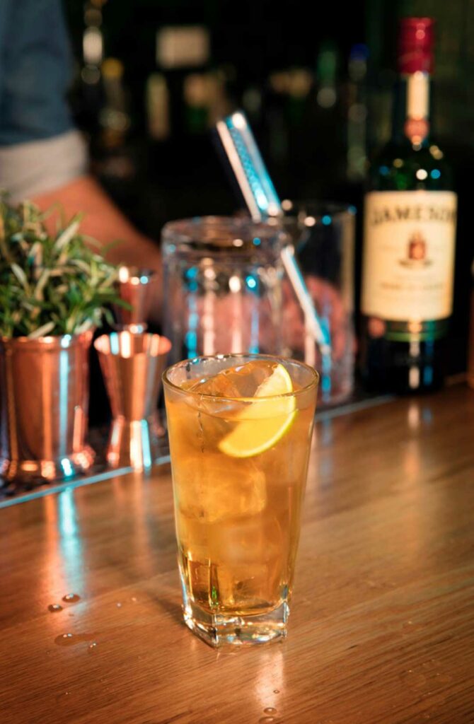cocktail-al-whiskey-per-festeggiare-san-patrizio-ginger-lime