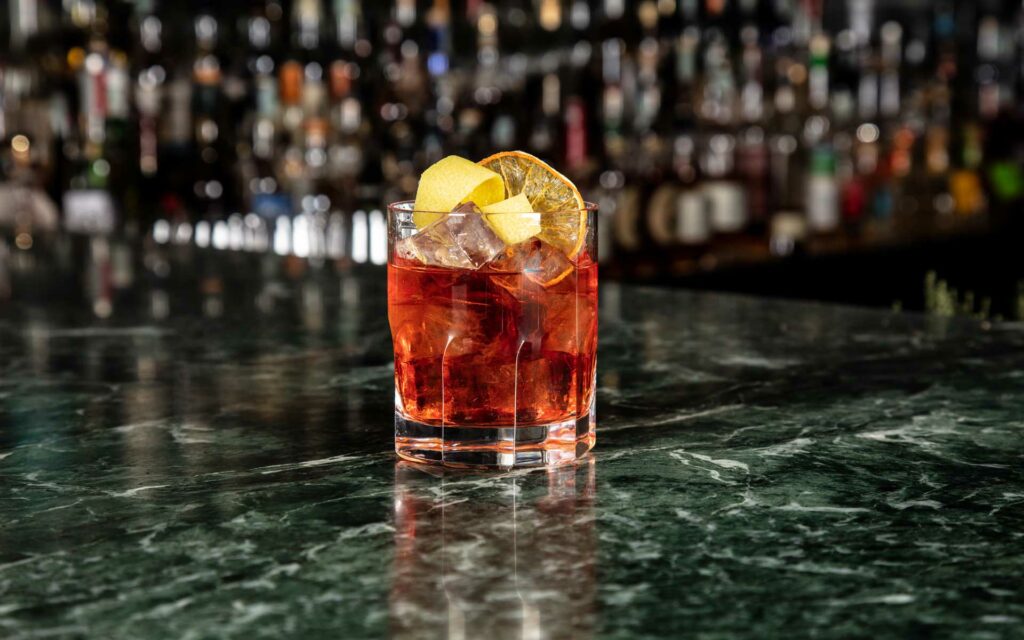 Mio-Lab-Cocktail-Negroni-in-barrique