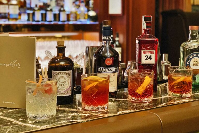 Principe-di-Savoia-Il-viaggio-100-anni-di-Negroni