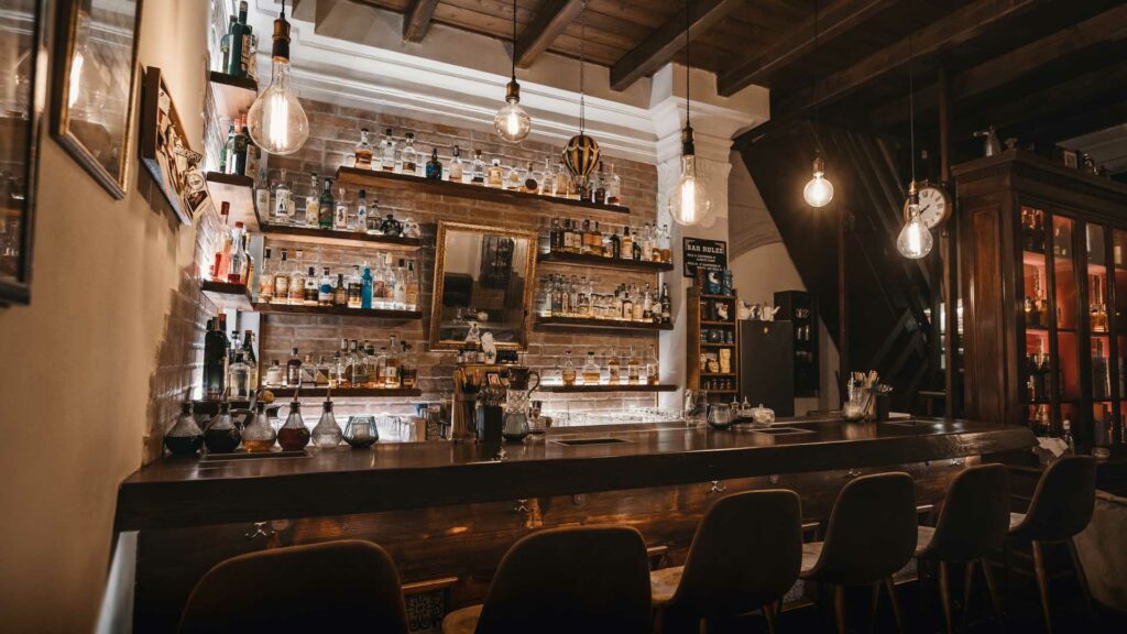 Migliori-speakeasy-italiani-Sottovoce-Bergamo-Coqtail-Milano