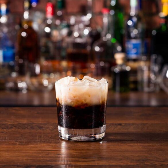White-Russian-Kahlua-cocktail-Coqtail-Milano