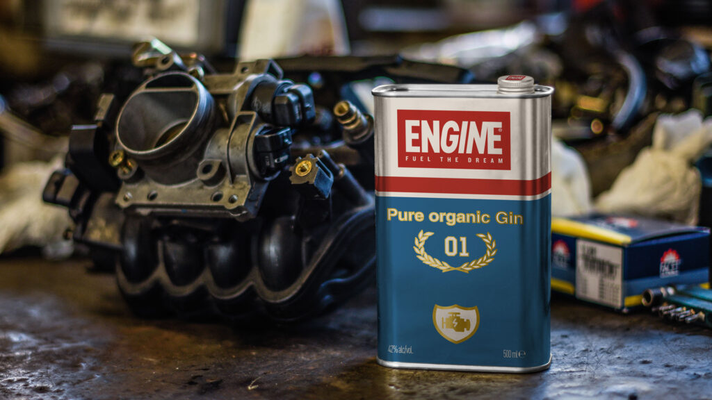 kit-engine-oil-inclusive-Gin-Engine-bottiglia-Coqtail-Milano