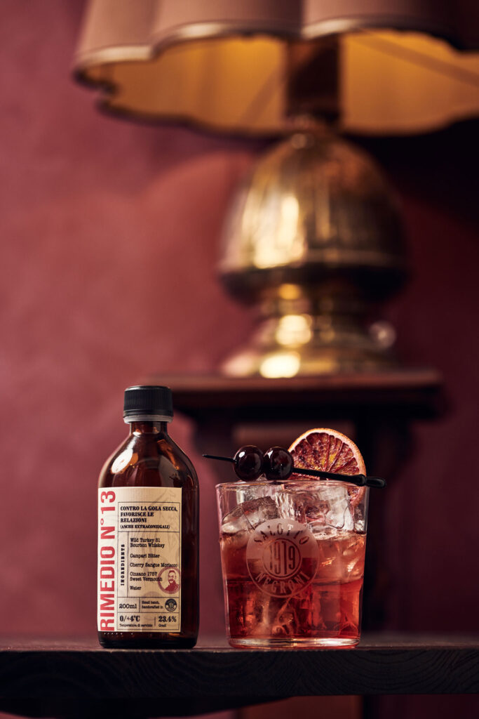 Salotto-Negroni-1919-Cocktail-Delivery-Coqtail-Milano