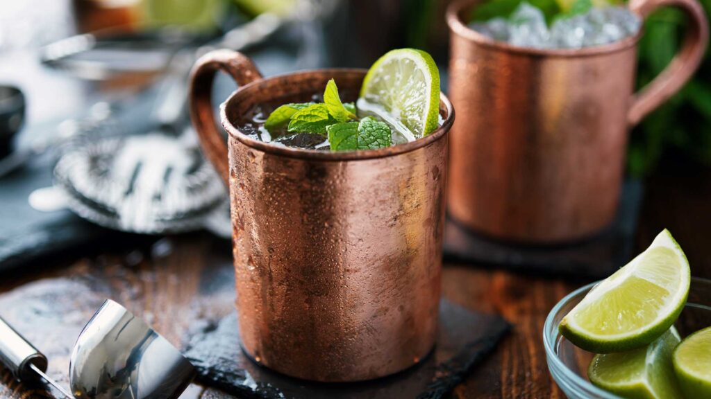 Cocktail-in-tazza-Moscow-Mule-Coqtail-Milano