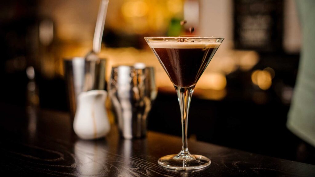 Espresso-Martini-ricetta-IBA-Coqtail-Milano