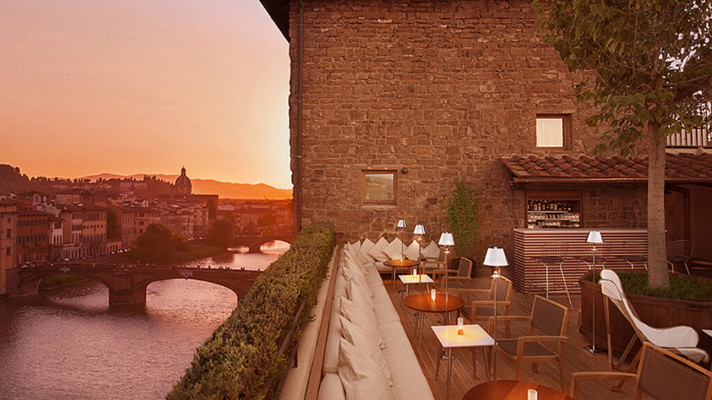 La-TERRAZZA-dellHotel-Continentale-Firenze-Coqtail-Milano