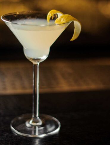 White-lady-cocktail-IBA-Coqtail-Milano