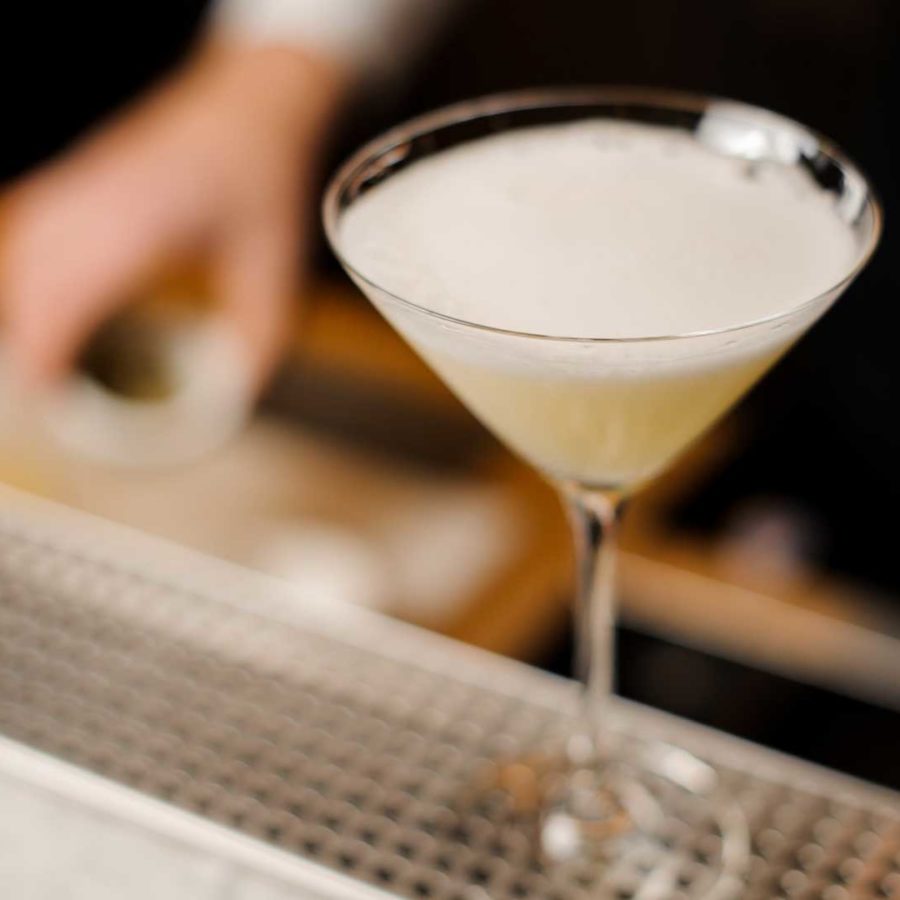 Americano cocktail: ricetta e storia del drink IBA ...