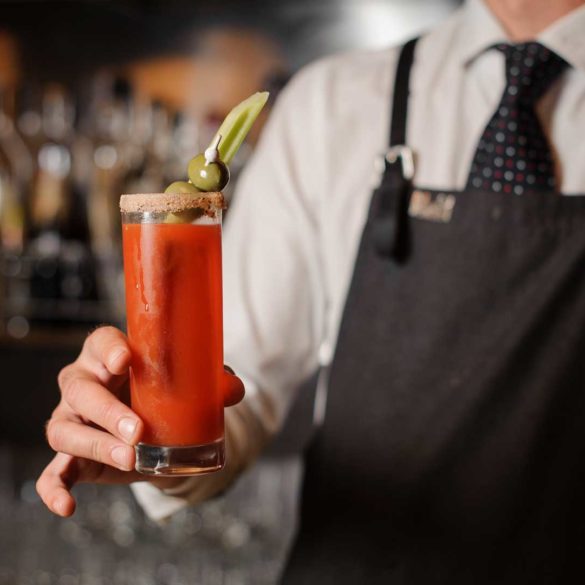 cocktail-per-riprendersi-dal-pranzo-di-Natale-Bloody-Mary-Coqtail-Milano