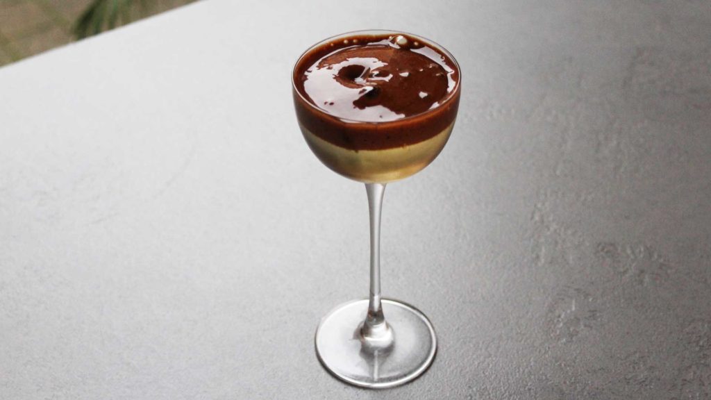 Ghost-Espresso-Martini-cocktail-di-Dom-Carella-Carico-Coqtail-Milano