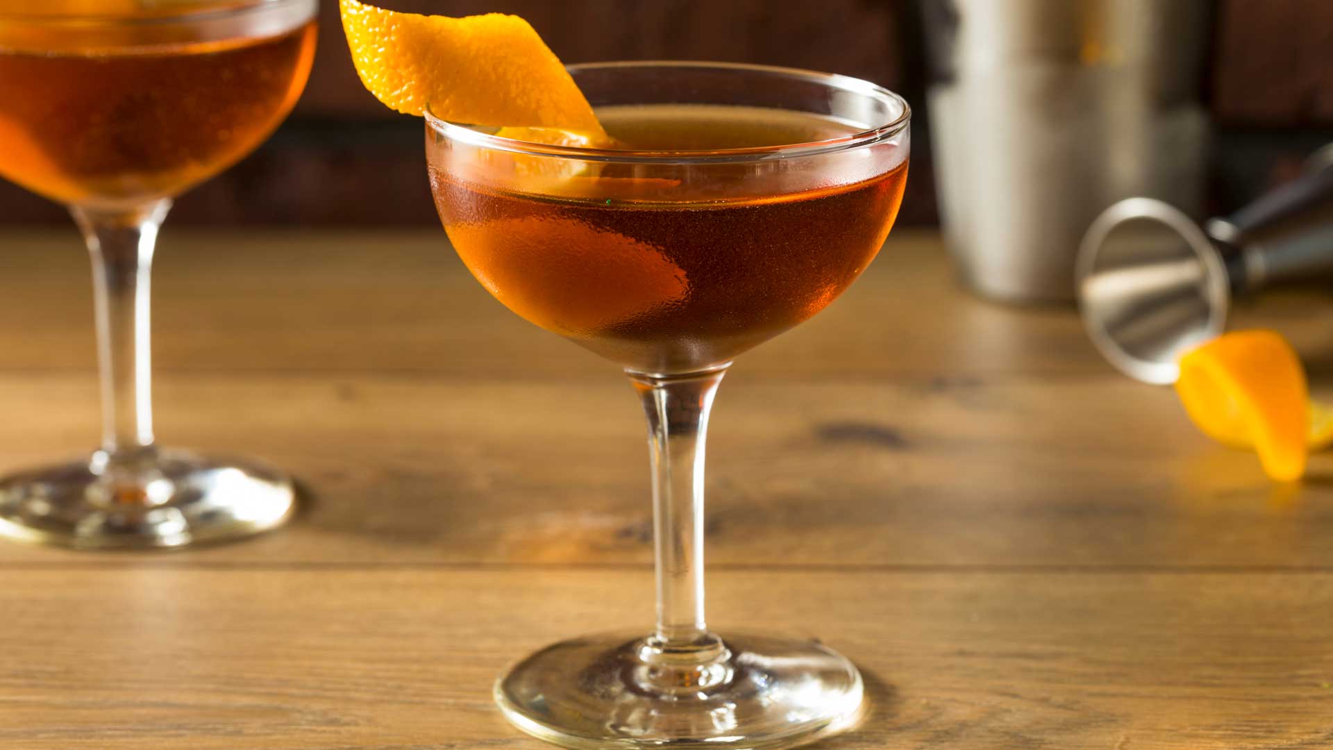 3 cocktail al gin e vermouth rosso, le ricette Coqtail Milano 3 cocktail al gin e vermouth rosso, le ricette Coqtail Milano