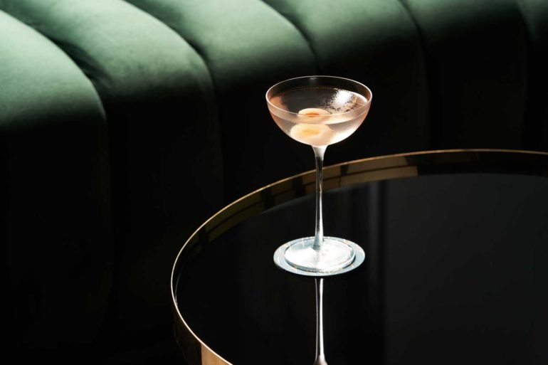 cocktail-più-cercati-su-Google-Martini-Gibson-Coqtail-Milano