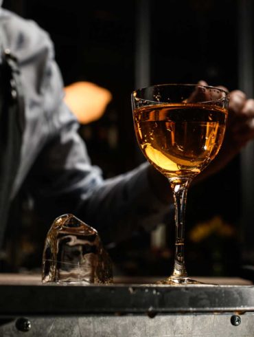 bicchieri-da-cocktail-quali-scegliere-a-cosa-servono-Coqtail-Milano