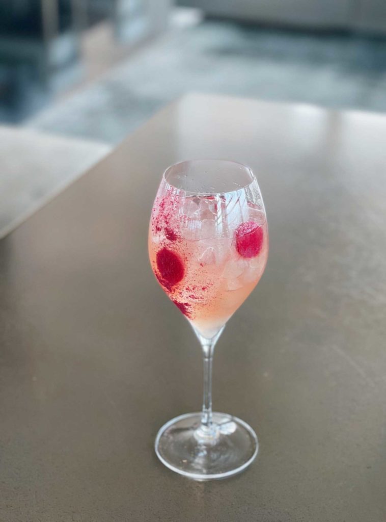 Raspberry-blush-cocktail-Armani-Coqtail-Milano