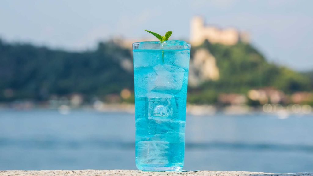 Tiffany-Colada-Senza-Pensieri-Lago-Maggiore-Coqtail-Milano