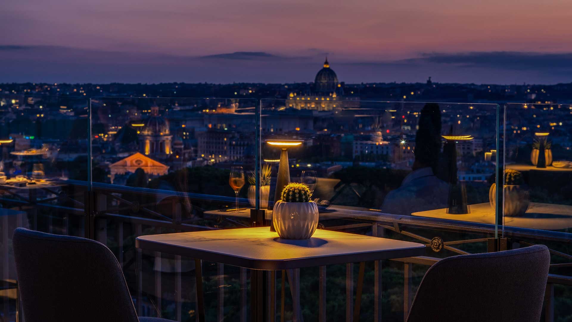 Adèle-cocktail-bar-rooftop-Roma-Coqtail-Milano