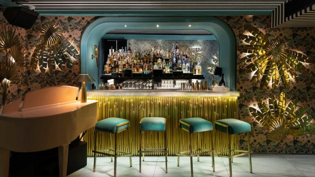 Bancone-Morgana-Lounge-Bar-Taormina-2021-Coqtail-Milano