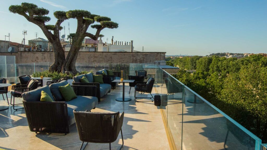 Alto-rooftop-The-First-Musica-Roma-Coqtail-Milano