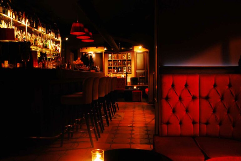 Migliori-speakeasy-italiani-The-Race-Coqtail-Milano