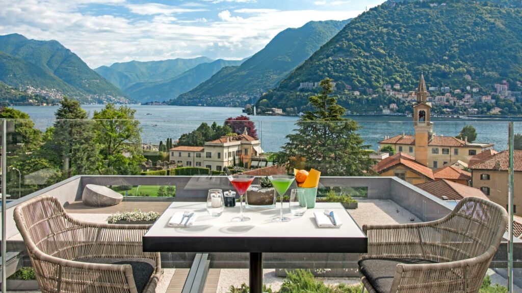 Rooftop-Bar-Hilton-Lago-di-Como-Coqtail-Milano