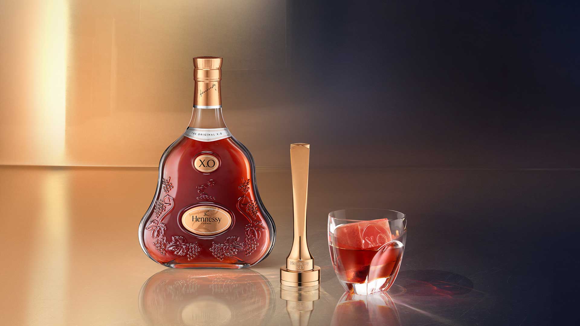 Hennessy-XO-limited-edition-per-le-feste-Coqtail-Milano