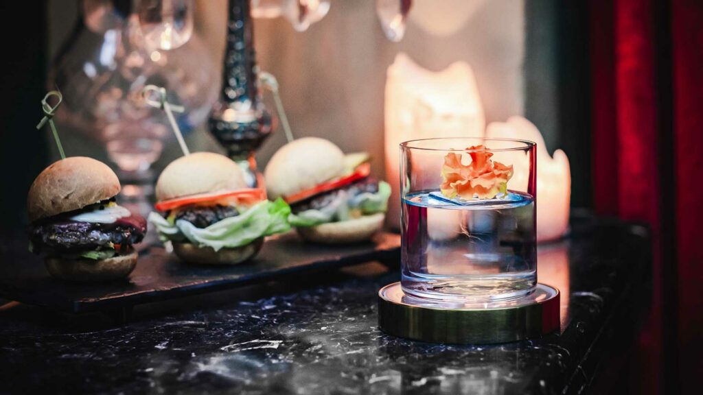 aviation-e-tris-burger-flores-cocteles-Coqtail-Milano