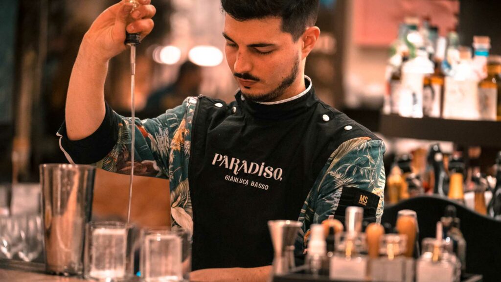 gianluca-basso-bartender-paradiso-barcelona-coqtail-milano