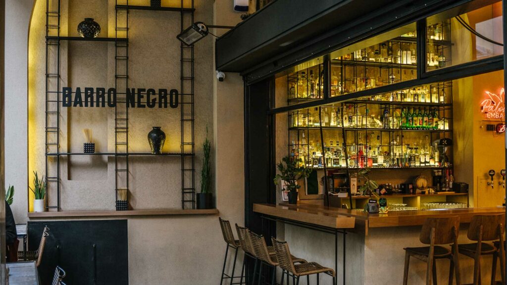 Barro-Negro-Athens-50-best-bars-coqtail-milano