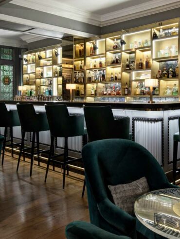 51-100-50-best-bars-2023-donovan-bar-londra-coqtail-milano