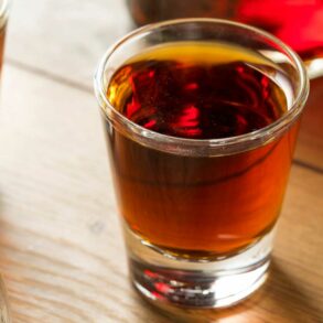 sloe-gin-cosa-è-come-si-produce-coqtail-milano
