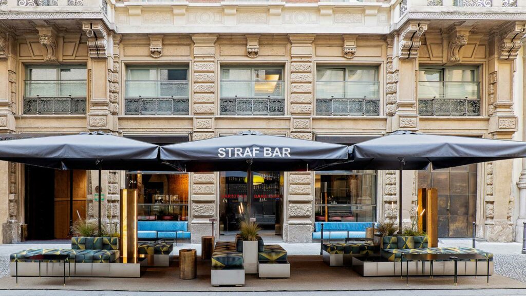 straf-bar-locali-con-musica-live-milano-coqtail