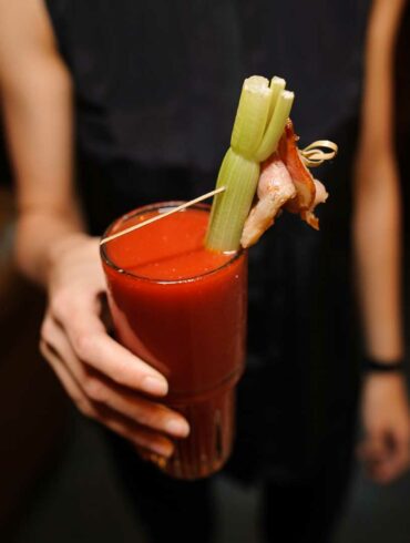 the-bloody-sweeney-cocktail-ricetta-ingredienti-coqtail-milano