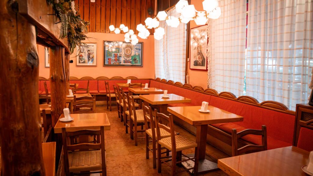 Sala-interna-del-Bar-Basso-Stocchetto-Coqtail