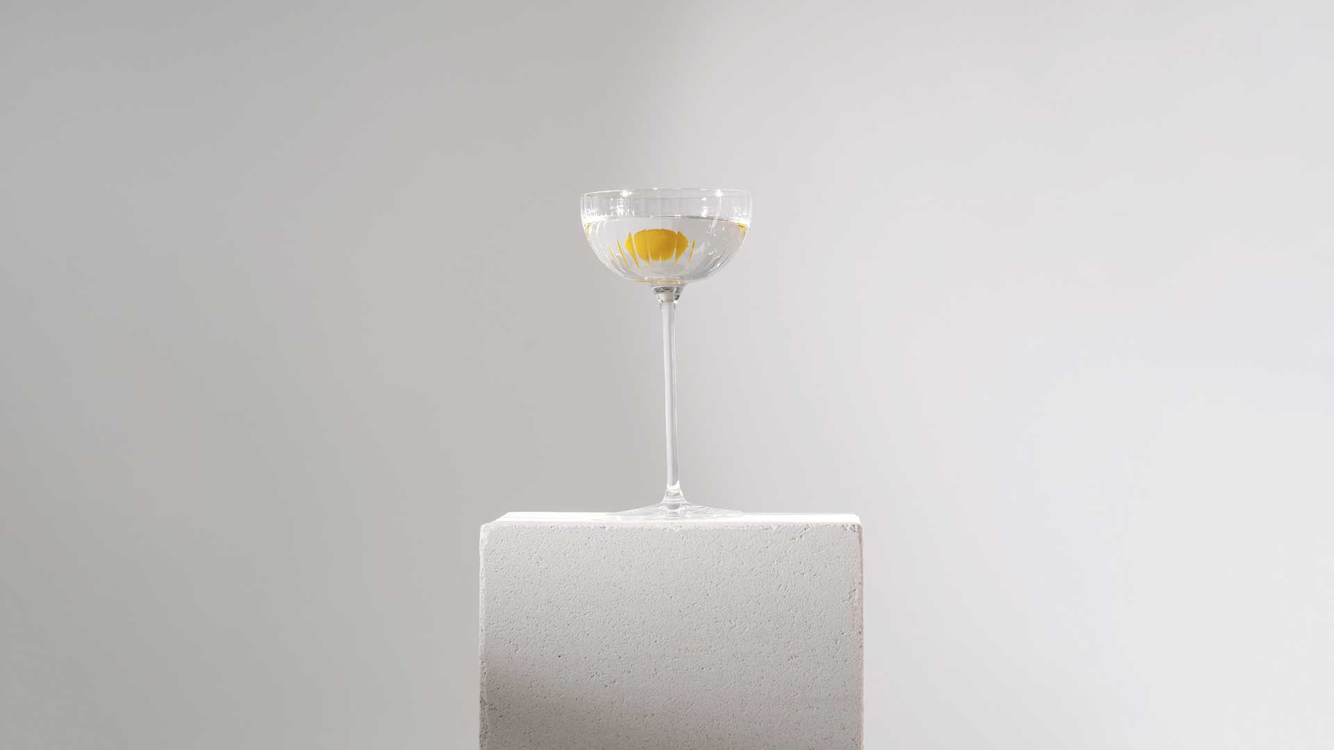 luxury-martini-belvedere-vodka-coqtail