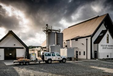 isle-of-harris-distillery-progetto-sociale-coqtail