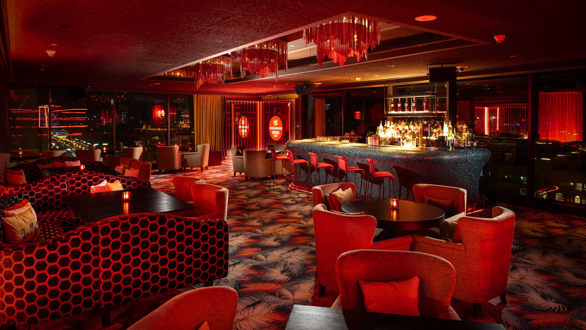 Negroni-lounge-barfly-dubai-3-coqtail