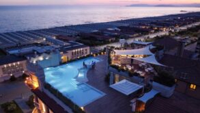 grand-hotel-principe-di-piemonte-rooftop-pool-coqtail