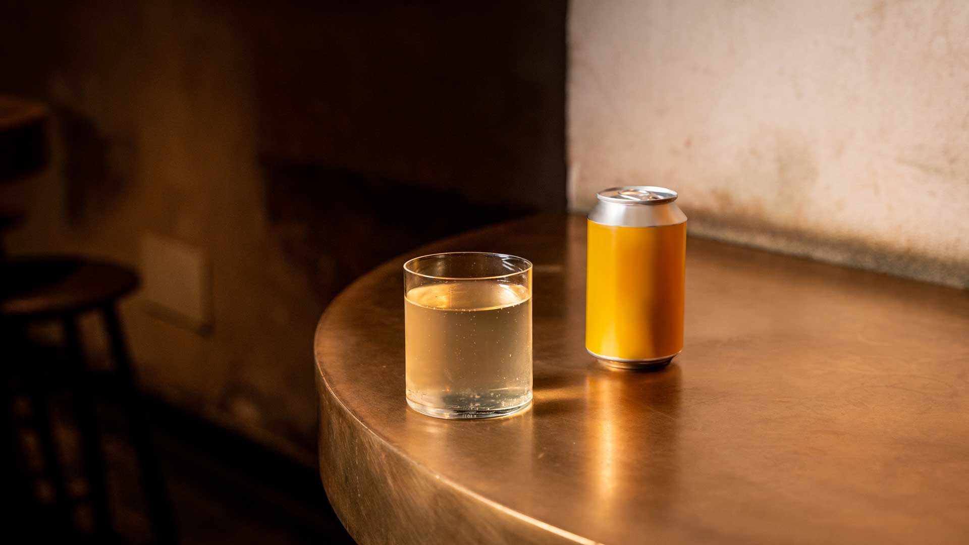 Hard-Tea-bevanda-di-tè-e-alcol-Coqtail