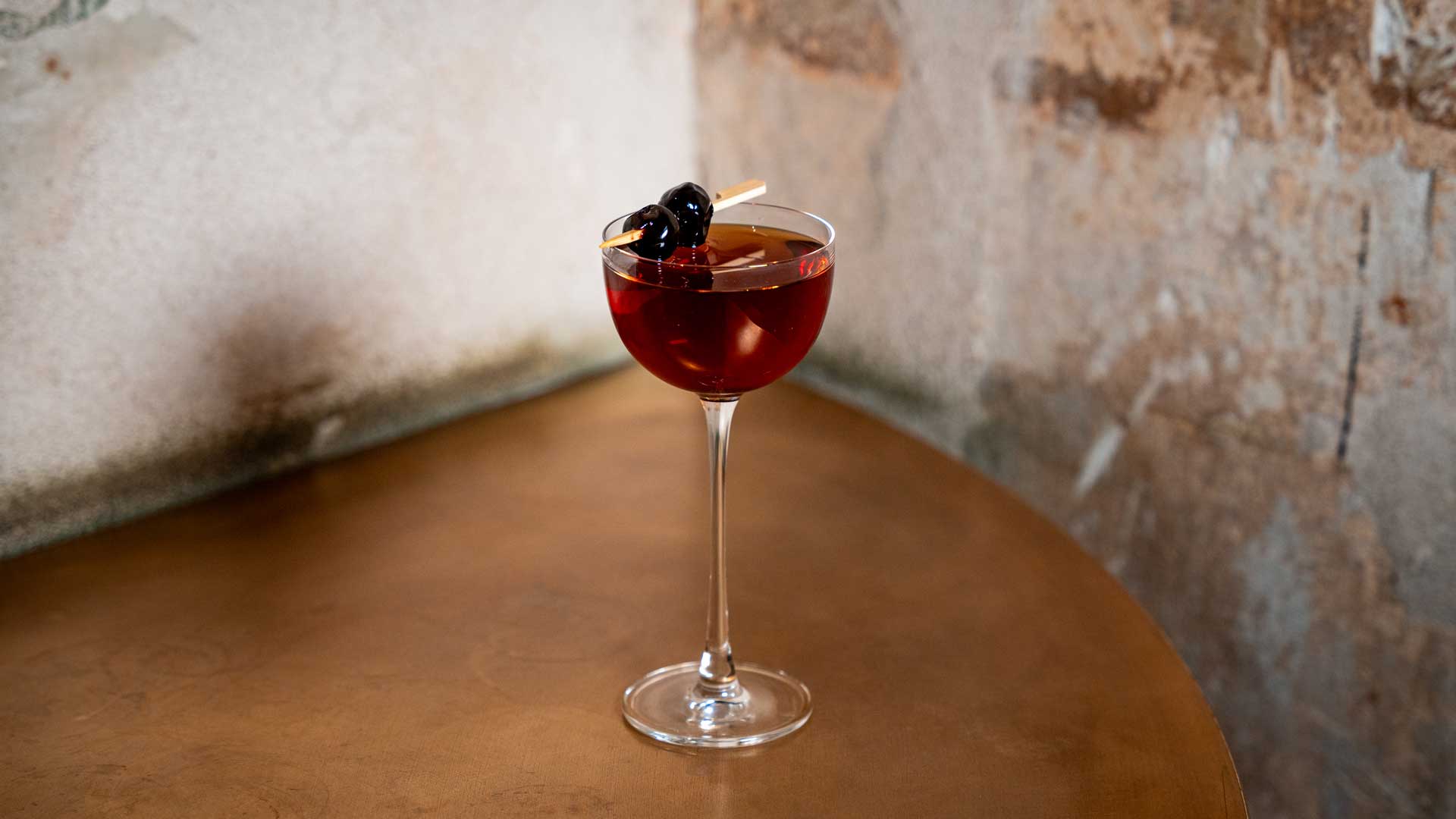 Widow's-Kiss-il-cocktail-della-vedova-Coqtail