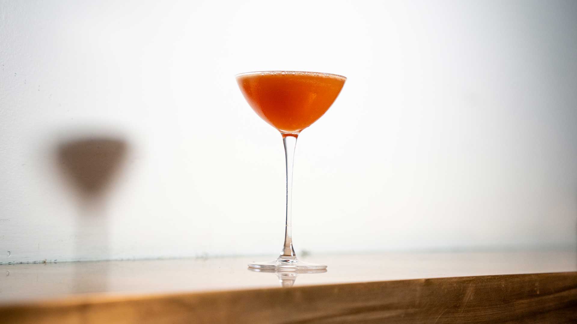Japanese-cocktail-di-Jerry-Thomas-Coqtail