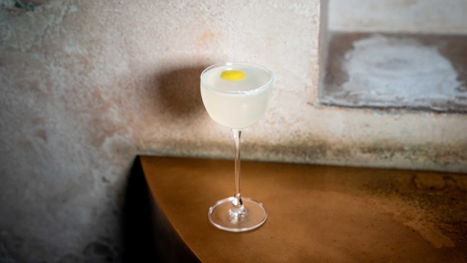 Lemon-Drop-Martini-il-cocktail-di-un-veterano-del-Vietnam-Coqtail