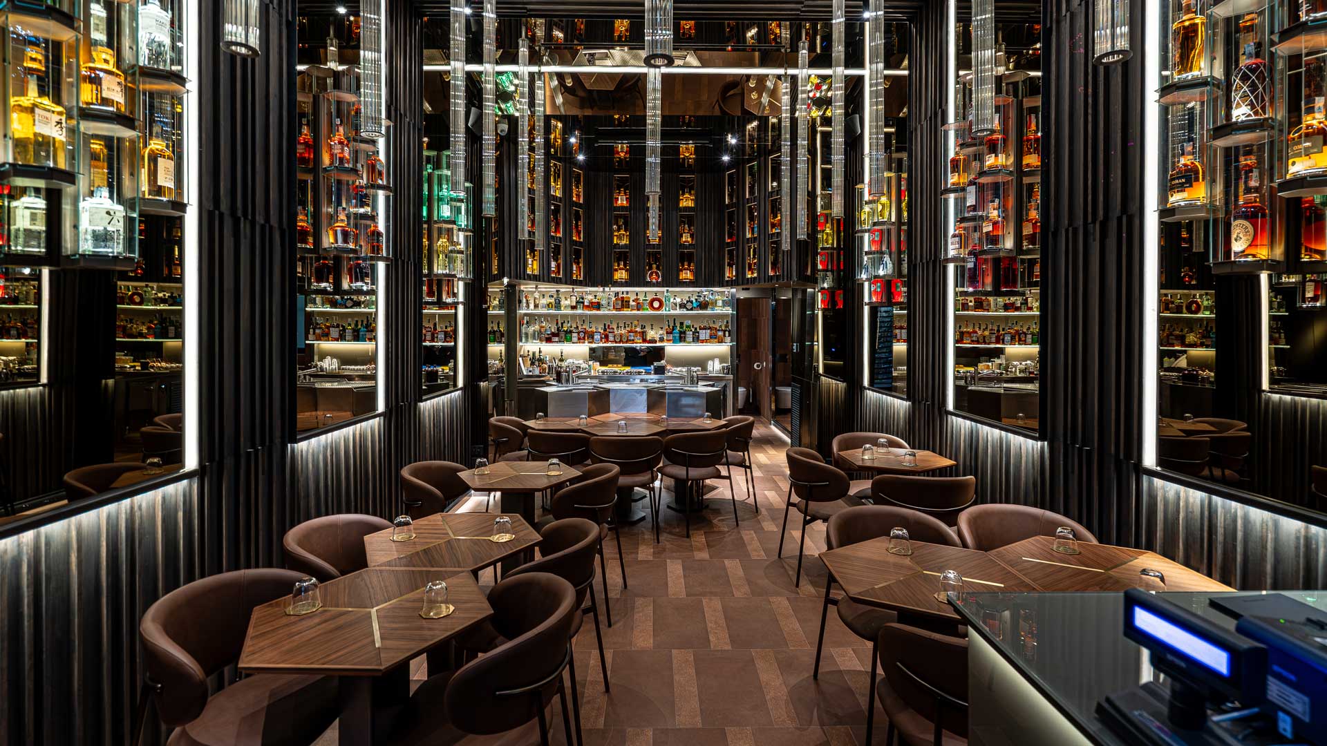 Bob-The-Other-Side-il-nuovo-spazio-esperienziale-Coqtail