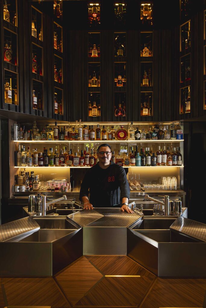 Bob-The-Other-Side-nuovo-cocktail-bar-di-Isola-Coqtail