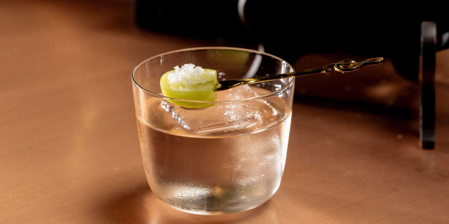 Il-cocktail-Oye-Como-Va-Coqtail