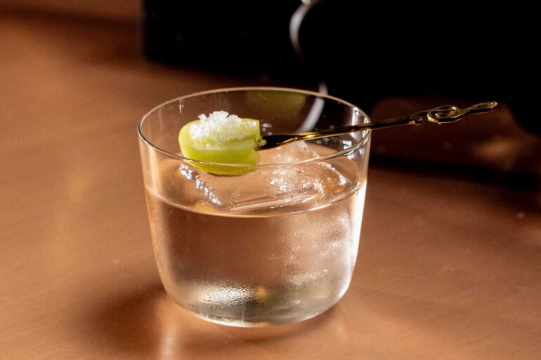 Il-cocktail-Oye-Como-Va-Coqtail