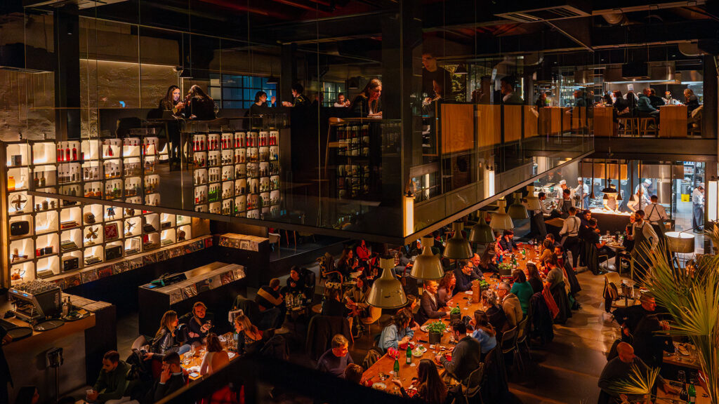 moebius-Milano-50-best-bar-classifica-hong-kong-Coqtail
