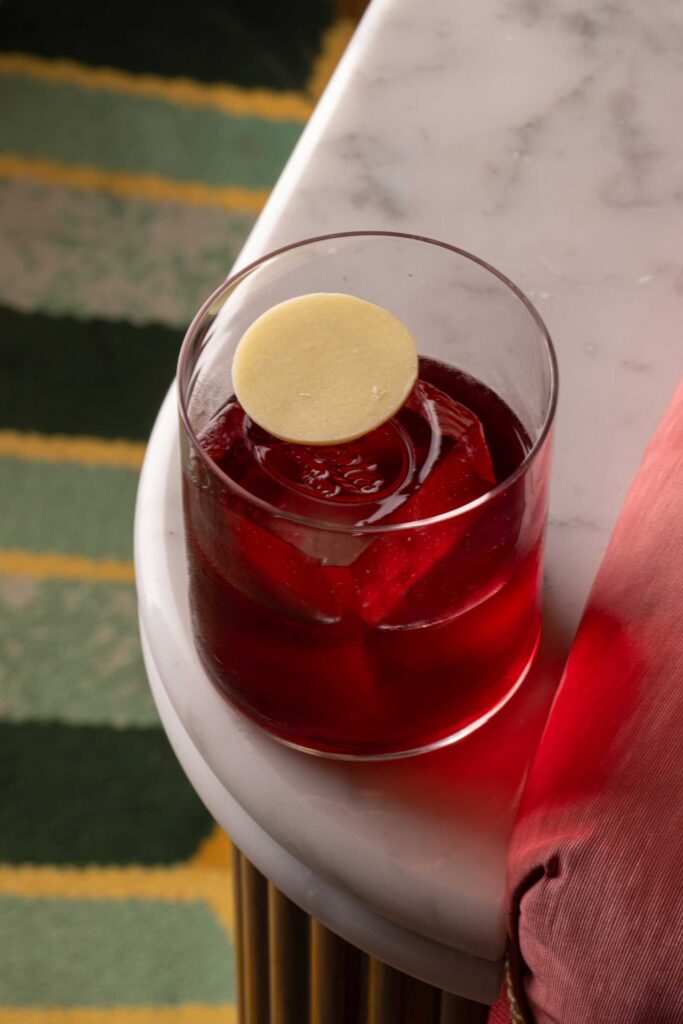 Il cocktail Velvet Negroni di Gloria Osteria Milano